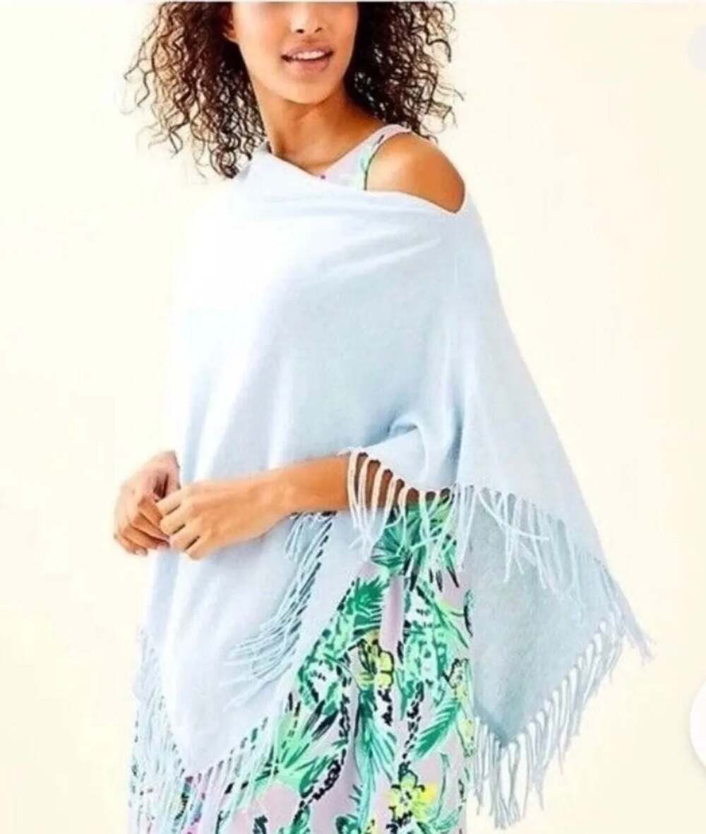 New Lilly Pulitzer Lani Wrap Heathered Boho Blue Fringe Trim Poncho